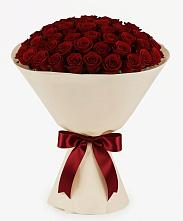 Букет 101 Бордовая роза Блэк Бакарра в Новоильинске