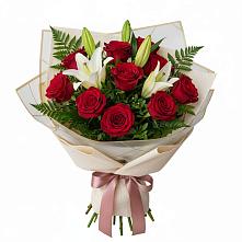 Букет цветов из:  Лилии и Розы в Новоильинске