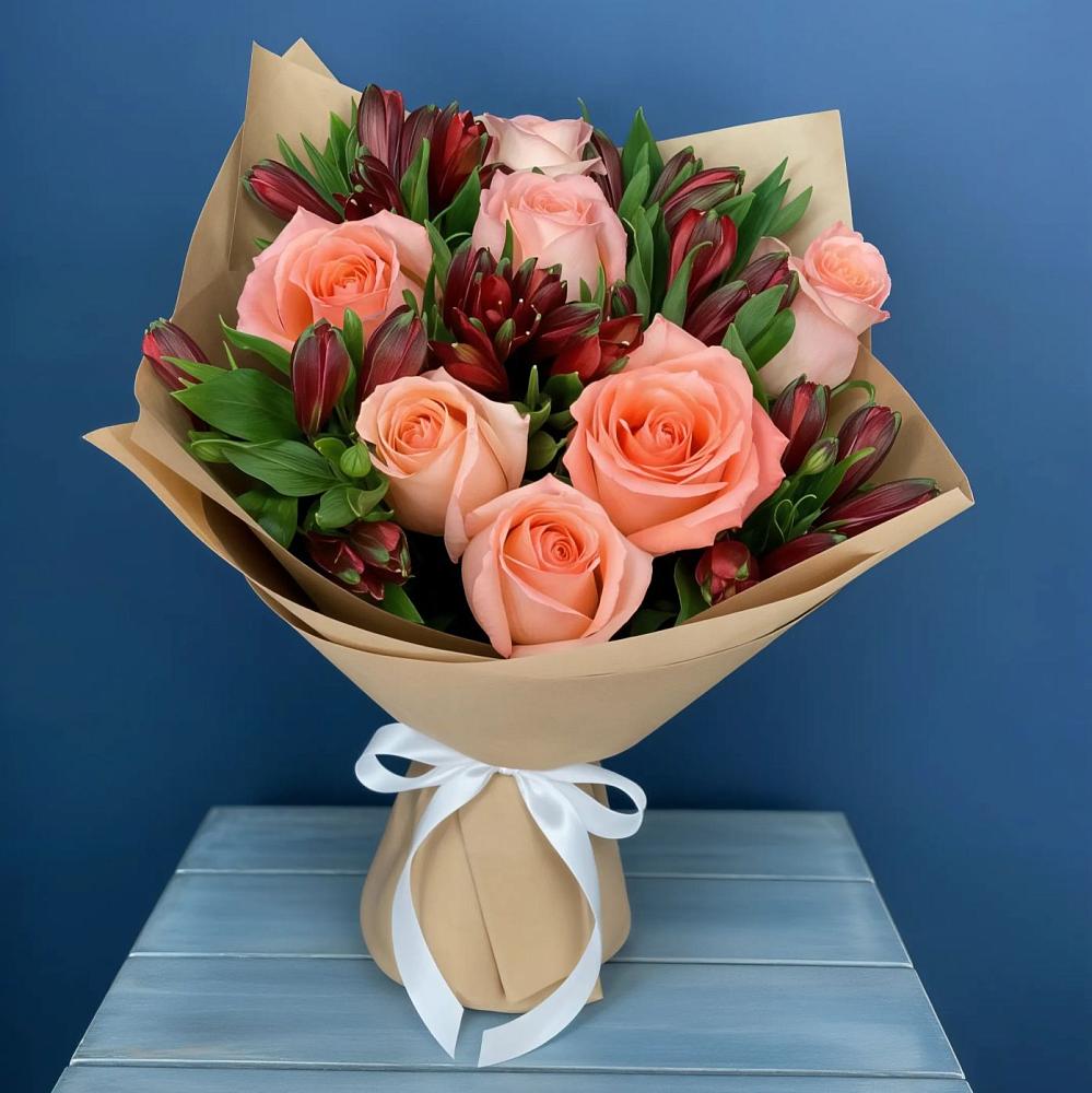 Букет цветов из: Розы и Альстромерии в Новоильинске