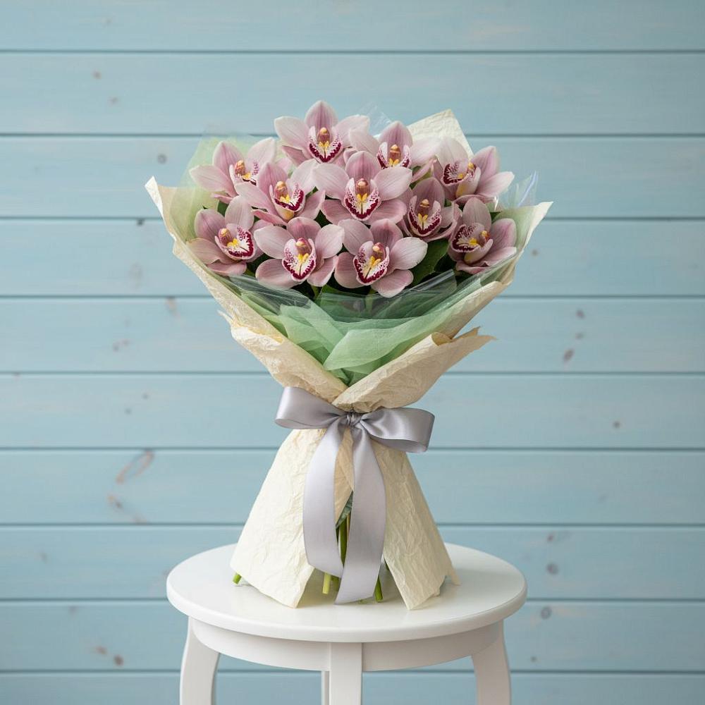 Букет цветов из: Орхидеи и Розы в Новоильинске