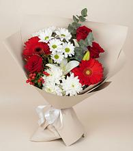 Букет цветов из:  Розы, Хризантемы, Герберы и Лилии в Новоильинске