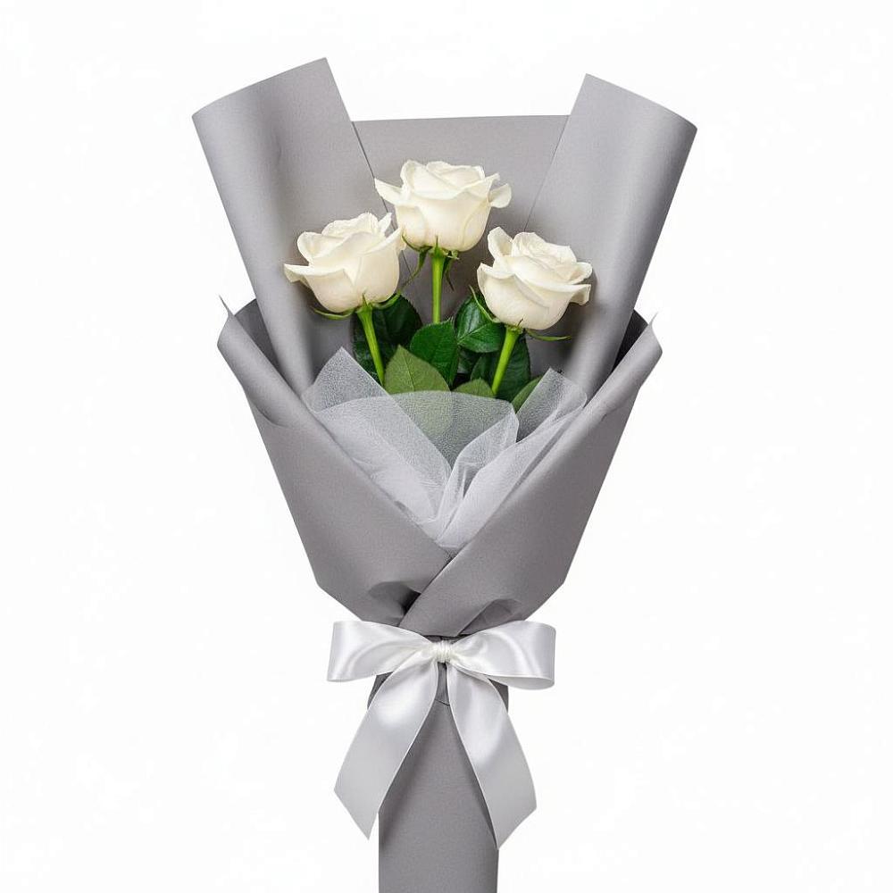 Букет 3 белые розы в Новоильинске