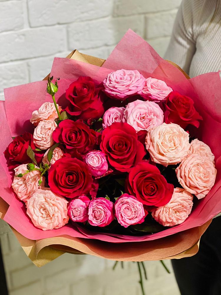 Букет цветов из: Розы в Новоильинске