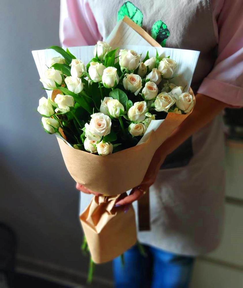 Букет цветов из: Розы в Новоильинске