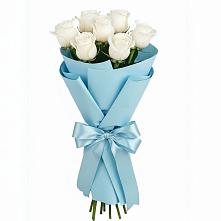 Букет 7 белых роз Проуд в Новоильинске