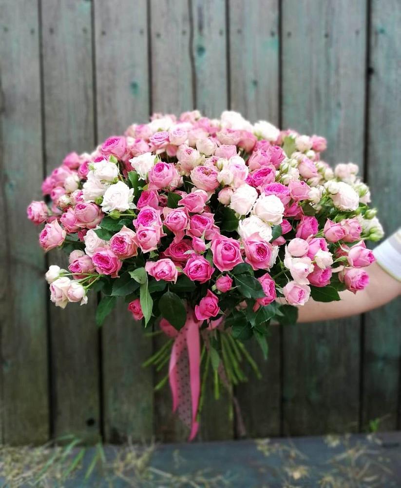 Букет Розовые кустовые розы Натали и Лав Лидия в Новоильинске