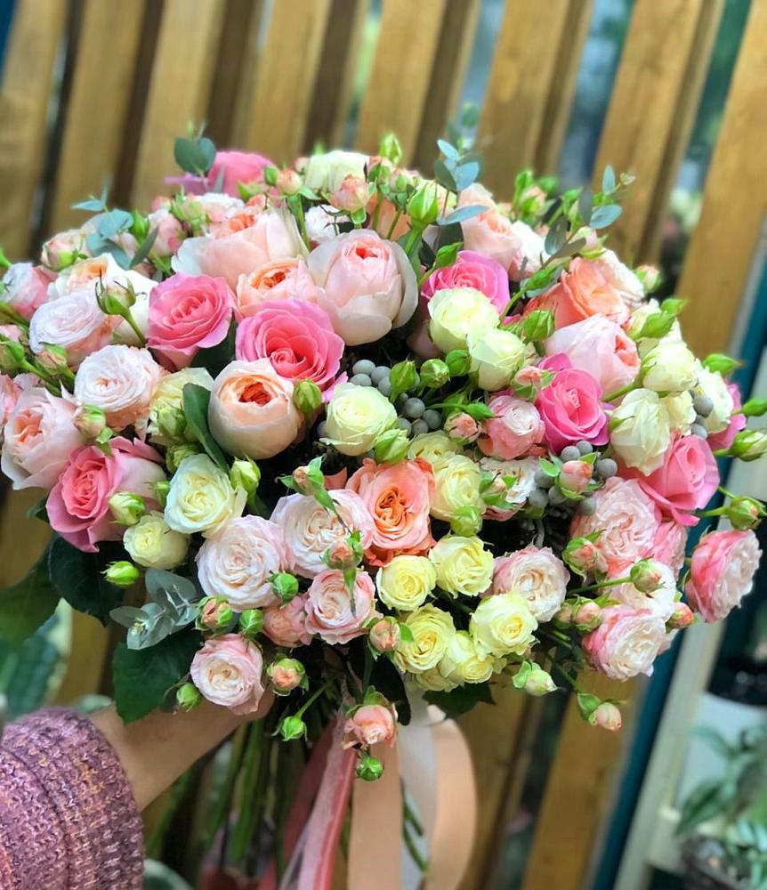 Букет цветов из: Розы в Новоильинске