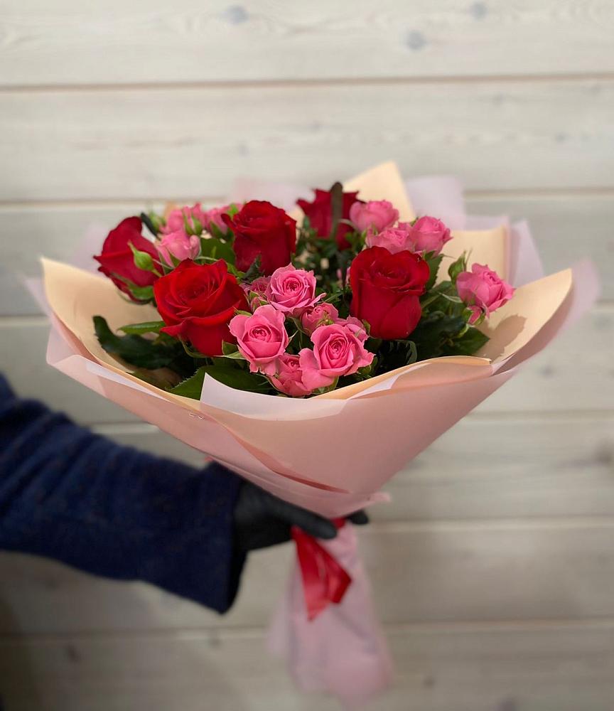 Букет цветов из: Розы в Новоильинске