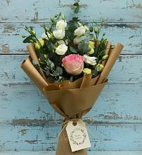 Букет цветов из:  Розы и Лизиантусы #REPLACE_PRED# Новоильинске